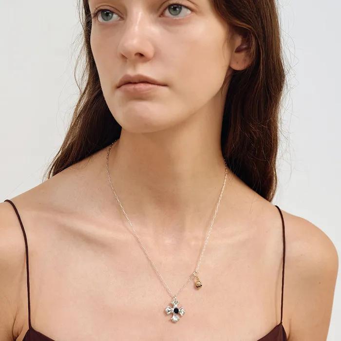 [A]_SHIELD NECKLACE