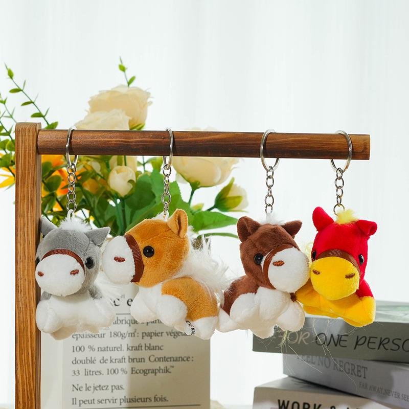 1 шт. Мягкий кулон-кукла «Милый пони» Талисман года Красочный маленький конь Брелок Плюшевые игрушки Великолепный праздничный декор