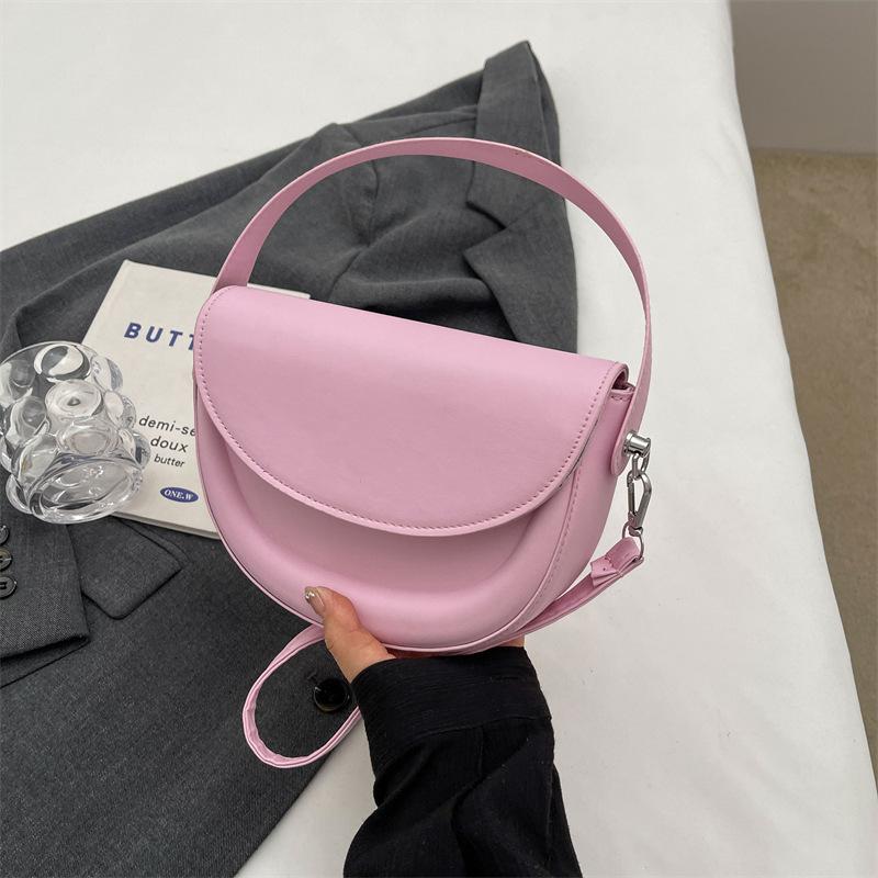 Маленькая сумка Niche design, женская сумка 2024, новая мода, весна, простая сумка-мессенджер, текстура, сумка-седло под мышкой, прилив