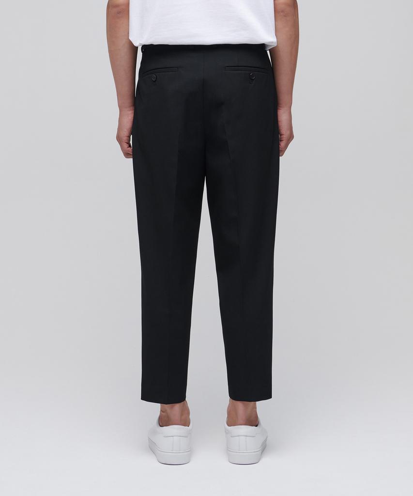 MUSINSA STANDARD Carrot Hidden Banding Crop Slacks [Black]