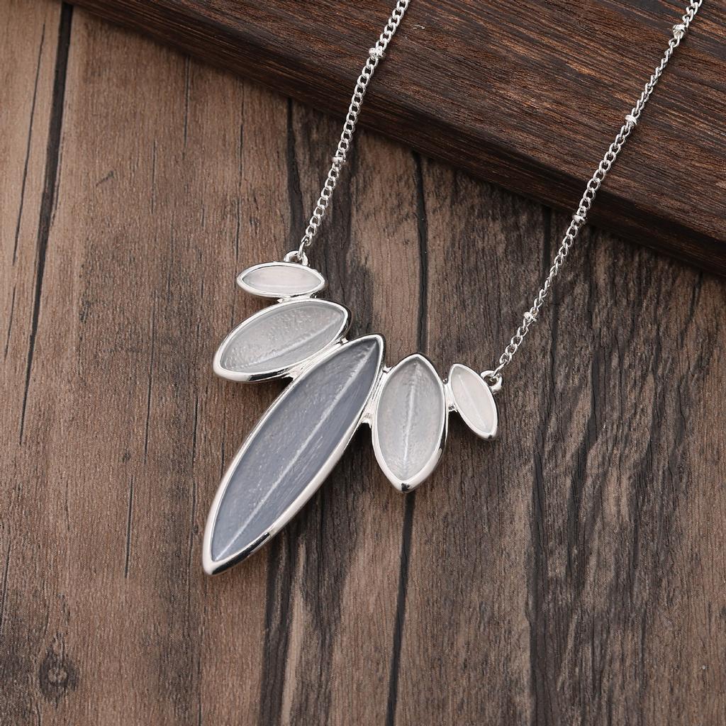 Новый цвет, расписанный маслом, геометрический кулон в виде лошадиного глаза, модное и персонализированное мужское и женское универсальное ожерелье из бусин в форме меча