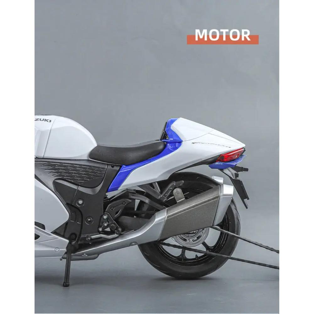 1/9 Suzuki Hayabusa GSX-1300R Alloy Motorcycle Model Toy Vehicle Collection Carrying Lighting Off Road Autocycle Toy Car