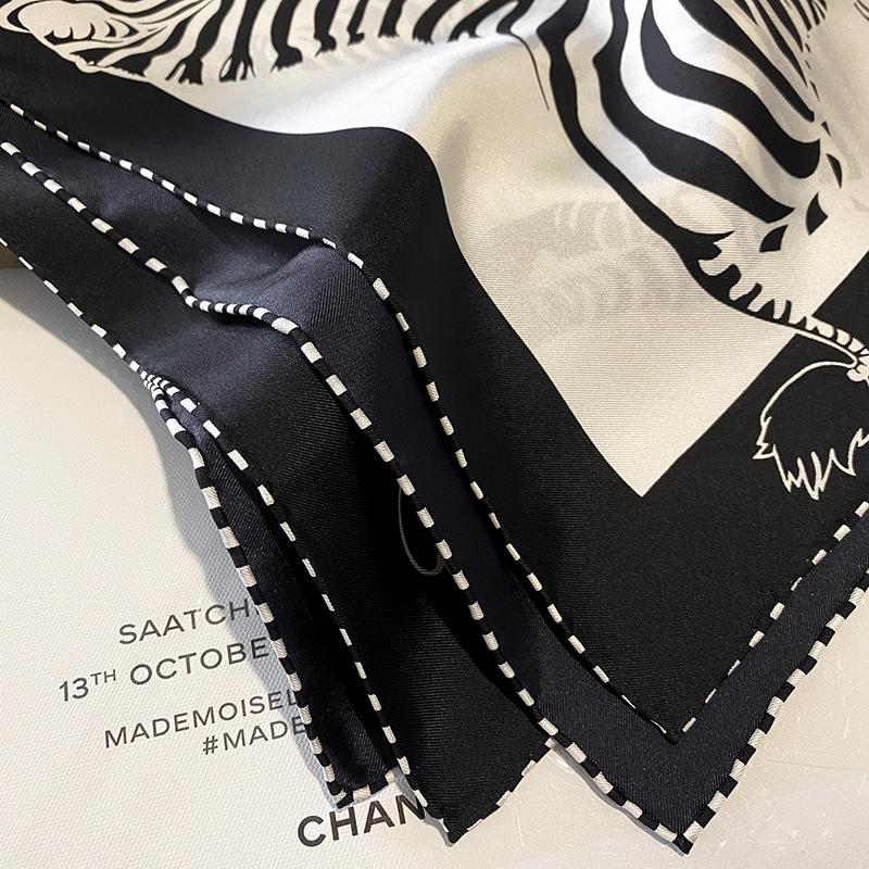 New Arrival Ready to Ship Square 70cm Twill Scarves and Shawls Hand Rolled 100% Pure Mulberry Silk Scarf Scarfs