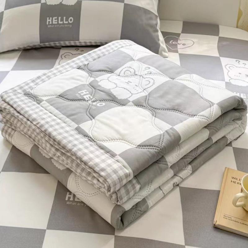 2027 Plaid Summer Cool Quilt Washed Cotton Comfortable Lightweight Air Condition Thin Comforter Simple Feather Blanket for Adults Kid