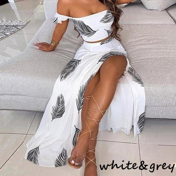 Женские элегантные комплекты из двух предметов: укороченный топ и юбка с разрезом, темпераментный топ с заниженными плечами и оборками, платье с высокой талией и разрезом