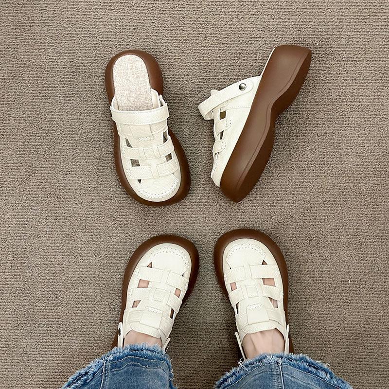 Пляжные сандалии в римском стиле на покатом каблуке