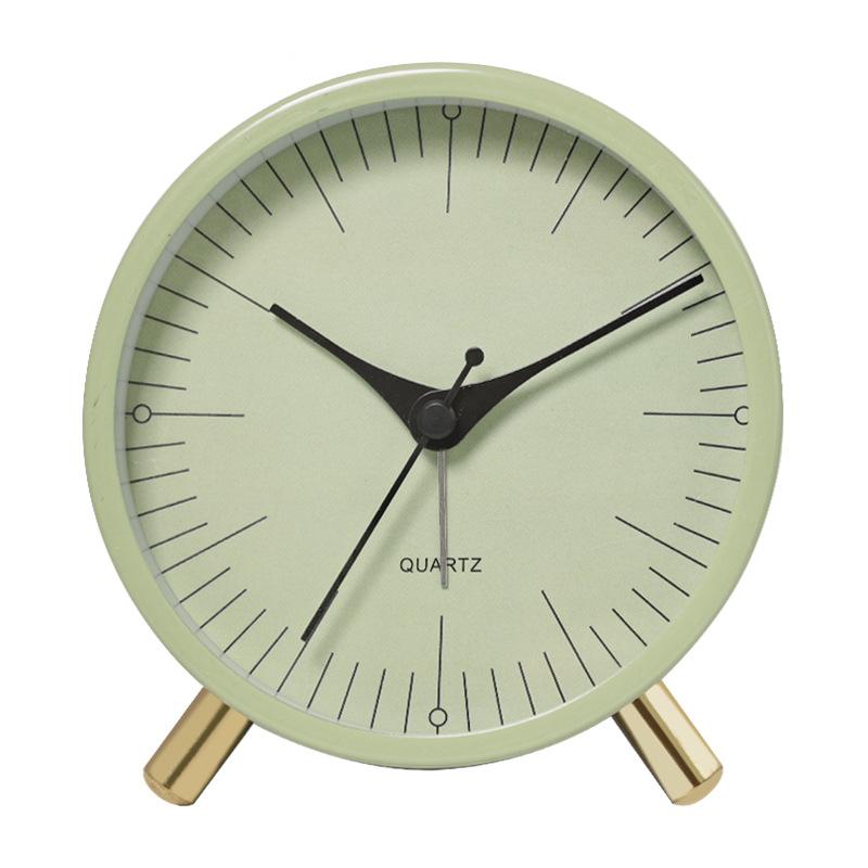 4,5-дюймовый аналоговый будильник без тиканья, бесшумные маленькие настольные часы с подсветкой для гостиной, спальни