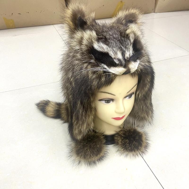 Новая зимняя меховая шапка для женщин из натурального меха енота, стильная теплая шапка-бомбер с ушами для мальчиков и девочек, пушистая ветрозащитная уличная шапка-ушанка