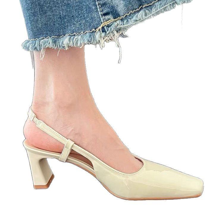 Niche Silver Thick-heeled Temperament Celebrity Bag Head Sandals Women's New Summer High-end Fashion Medium and High-heeled Evening Shoes