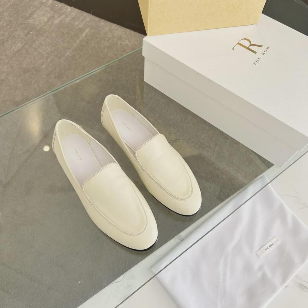 Модные весенние женские туфли-лоферы из натуральной кожи – универсальная простота в небольших кожаных туфлях