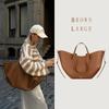 Elegant French Niche Tote: Pol Wing Light Luxury Retro Shoulder Bag