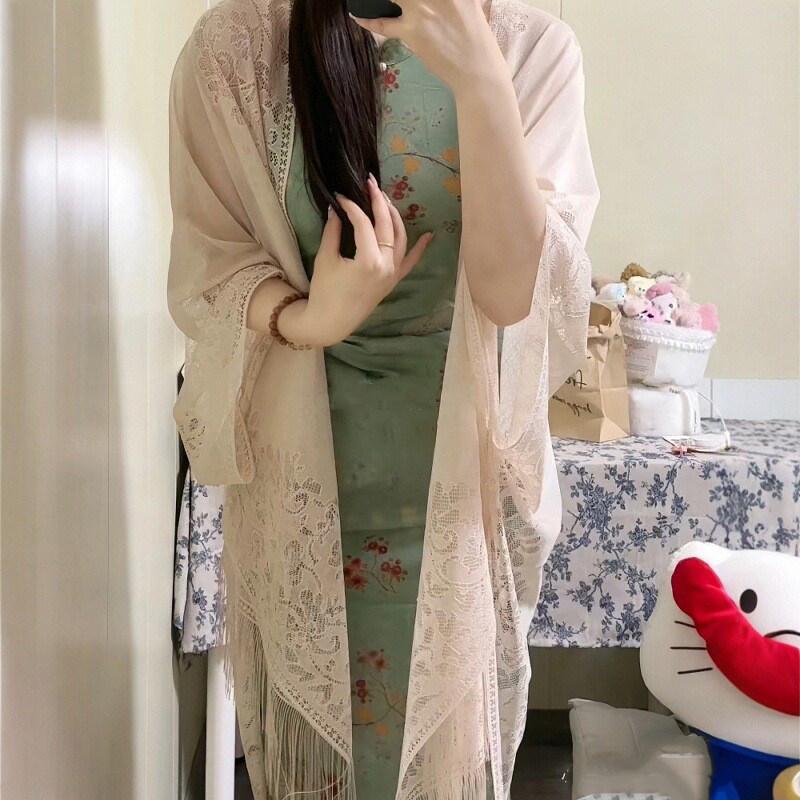 With cheongsam, small shawl, women's autumn European scarf, Chinese style literary and artistic sunscreen cardigan, thin long hollow yarn