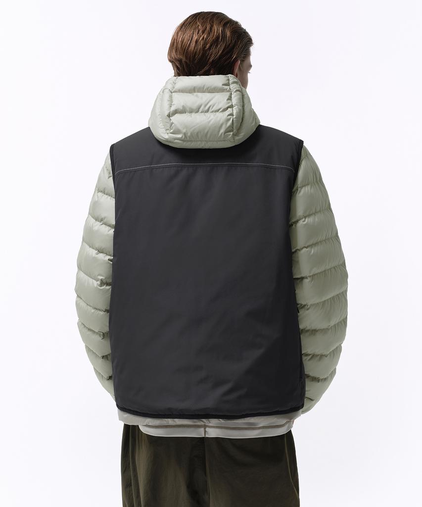 Musinsa Standard [City Leisure] Stitch V-Neck Padded Vest [Dark Grey]