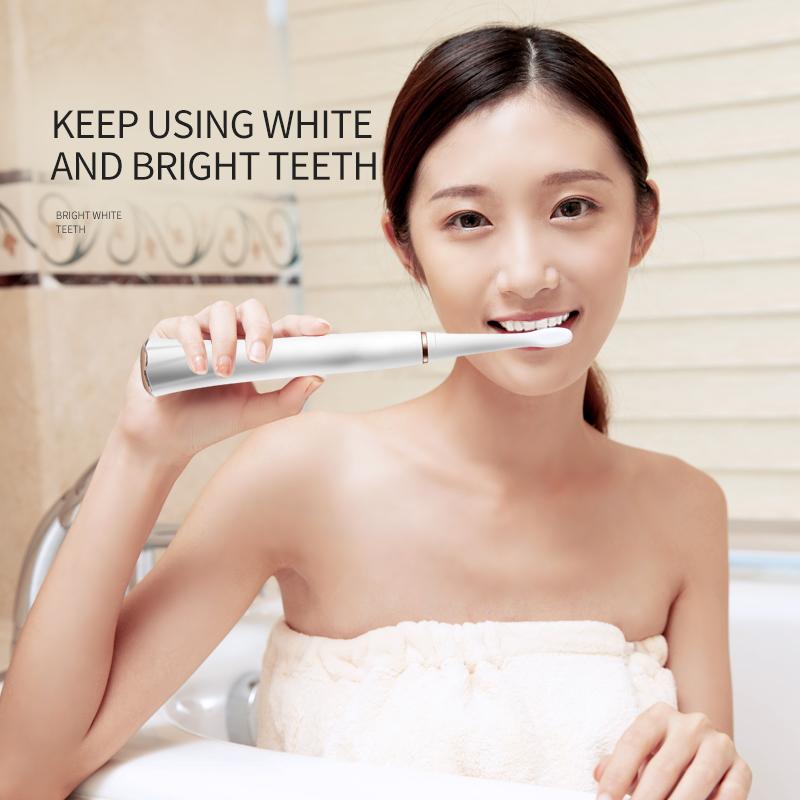 K-SKIN KD300 Звуковая электрическая зубная щетка Зубная щетка для взрослых и детей Звуковая электрическая зубная щетка 4 режима 3 насадки