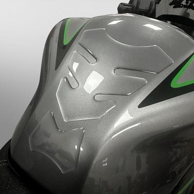 Прозрачная мотоциклетная накладка на бак, универсальная защита для Kawasaki Honda Yamaha Suzuki Aprilia Benelli, наклейки на мотоцикл