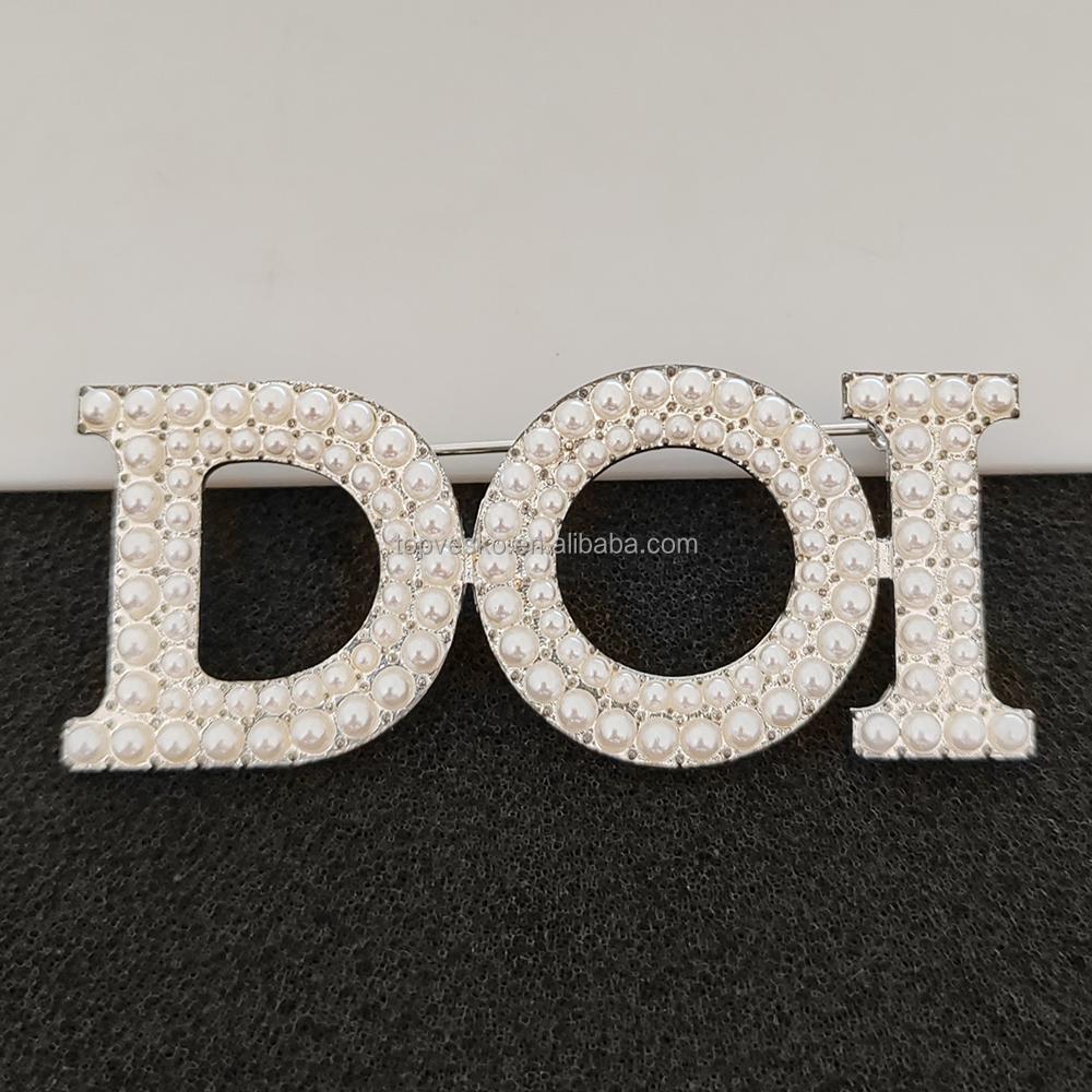 Women Favorite Souvenir Sorority Jewelry White Color Pearl Rhinestone Social Sign Daughters of Isis DOI Brooch Pin