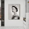 Modern Queen Elizabeth II Portrait Canvas Painting Posters and Prints Wall Art Pictures for Living Room Wall Decoration Cuadros