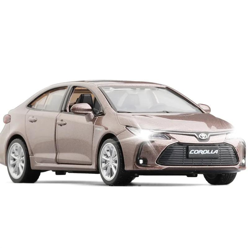 1/33 TOYOTA Corolla Hybrid Alloy Car Die Литая игрушечная модель автомобиля Звук и свет Детские игрушки Коллекционные предметы Подарок на день рождения