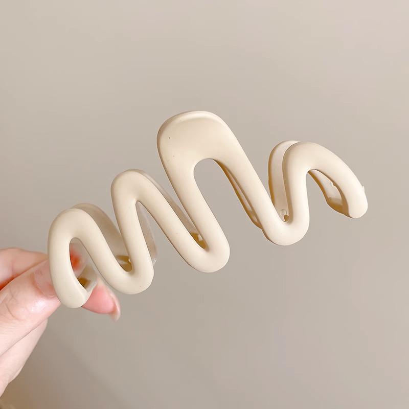 Большая женская шпилька высокого класса: Новая модель Shark Clip 2025 года на осень/зиму