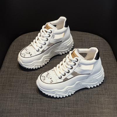 Кожаные перфорированные кроссовки «папины кроссовки» женские лето 2025 новые повседневные модные ретро легкие туфли на платформе с внутренней танкеткой