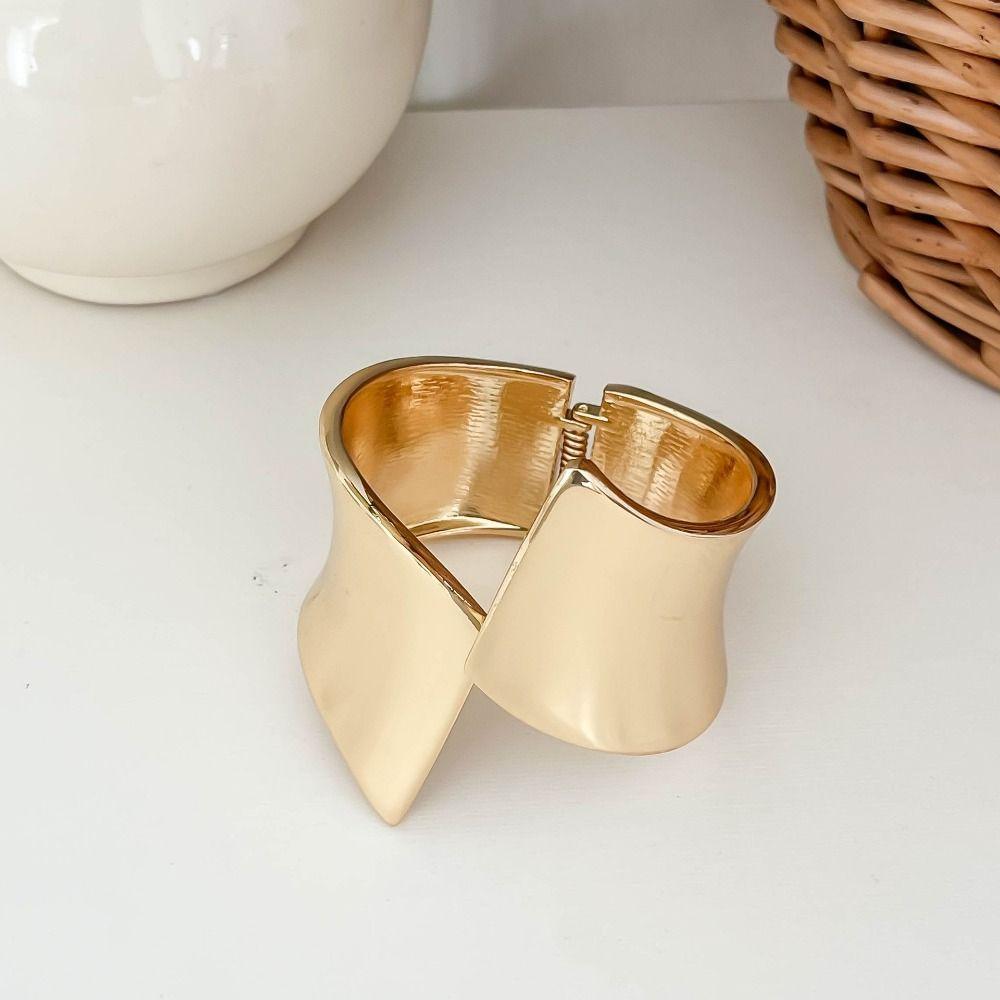 Goth Chunky Heavy Bracelet Exaggerated Fashion Punk Bangle Minimalist Wide Open Bracelet  Women