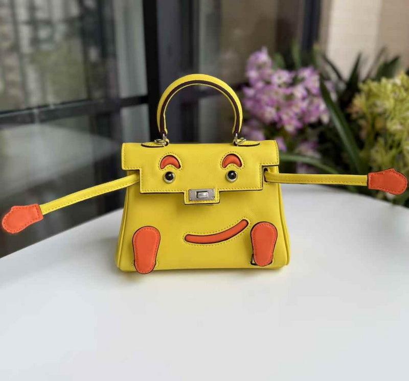 New Genuine Leather Women's Bag Head Layer Leather SWIFT Leather 2025cm Bear Style Women's Bag Cross Border