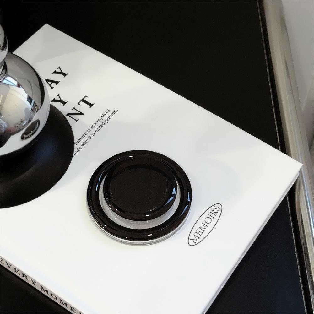 Магнитный кронштейн подходит для чехлов для телефонов с магнитной присоской.