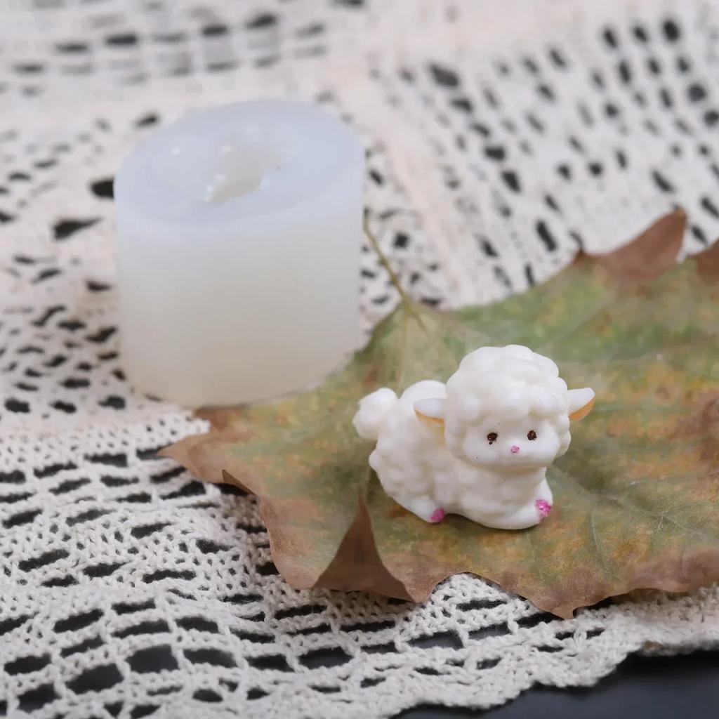 Cute Small Creative Silicone Molds Sheep Gypsum Arrangement Mold Baking DIY Fragrance Candle Cartoon Home Decoration Accessory