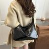 Womens Fashion Pu Shoulder Bag With Zipper Closure And Inner Phone Pocket For Casual Wear