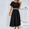 Женское платье с короткими рукавами и круглым вырезом трапециевидной формы со свободным подолом, плиссированным, лоскутным, однотонным