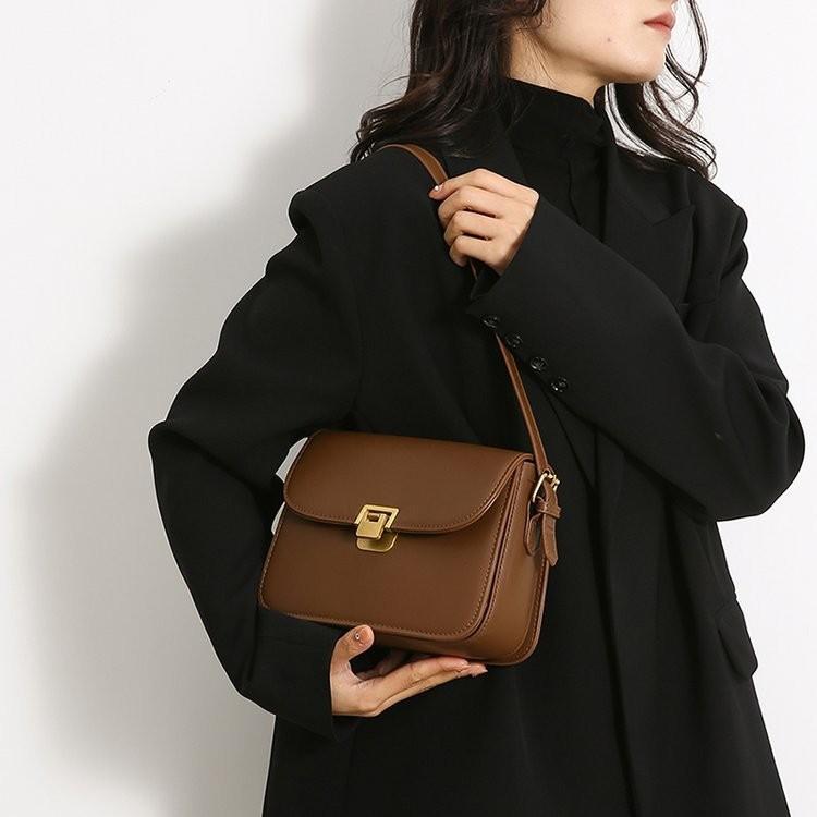 IELGY Fashion Simple Messenger Bag Retro All-Match One-Shoulder Small Square Bag