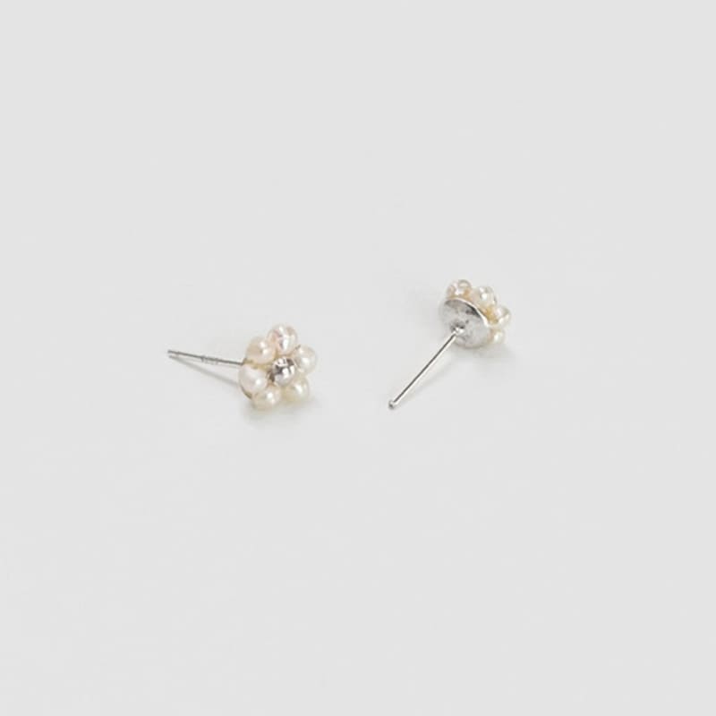 FANTASTIC PLANET silver 925 pearl flower earrings