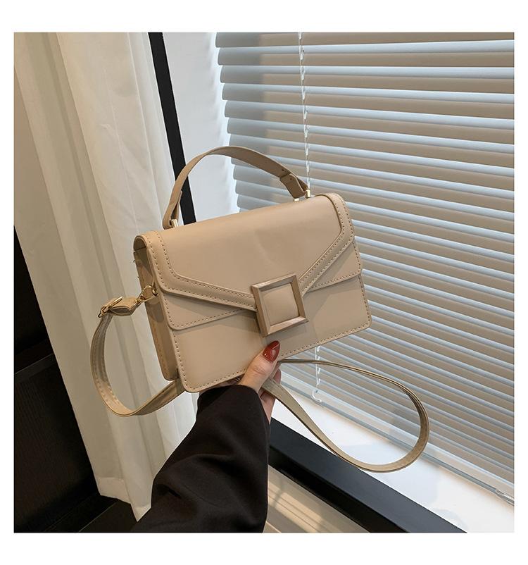 Женская простая сумка 2024 года, летняя новая универсальная сумка-мессенджер, темпераментная однотонная маленькая квадратная сумка для женщин