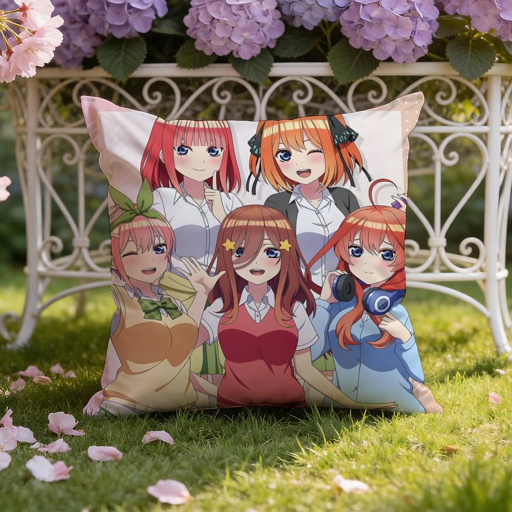 Милая Подушка-наволочка The Q-Quintessential Q-Quintuplets для дома и автомобиля: Двусторонняя конструкция для максимального комфорта