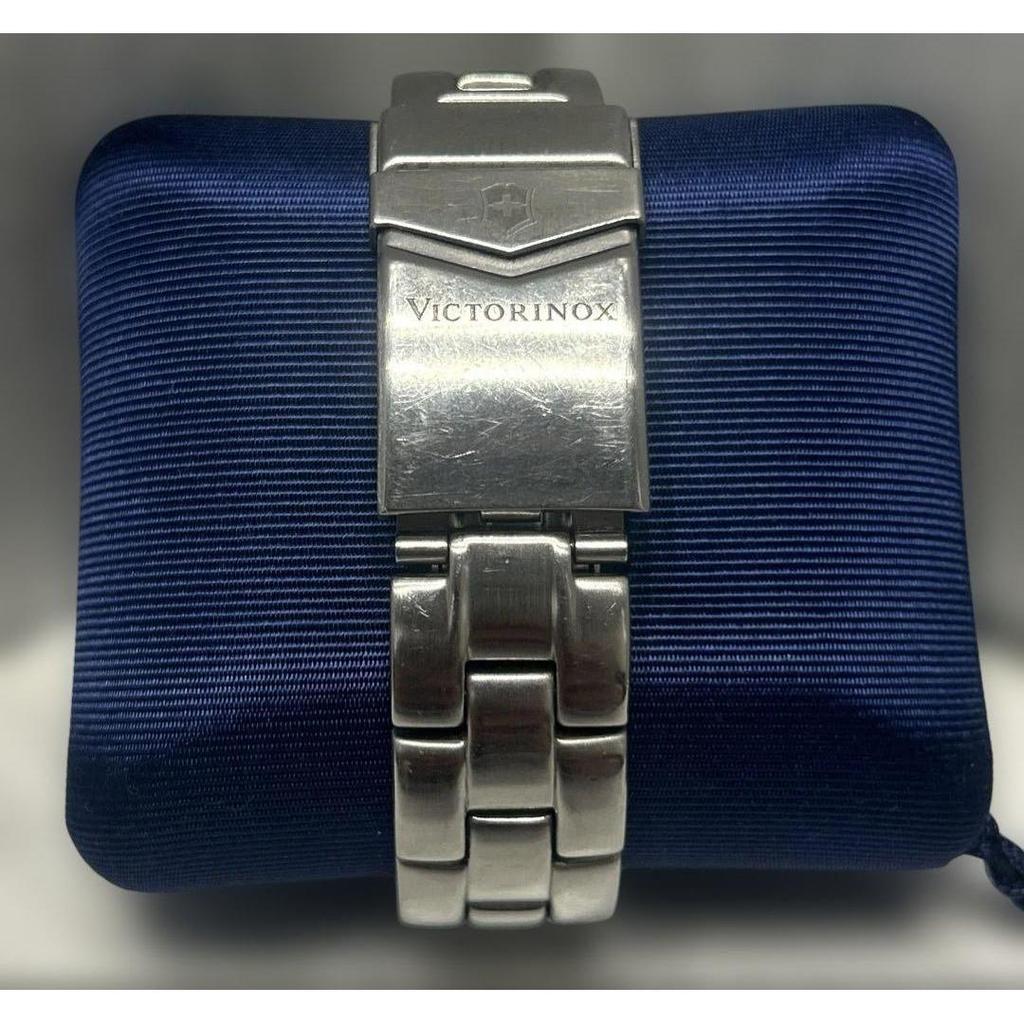 Б/у женские часы Victorinox V7-03 GMT S