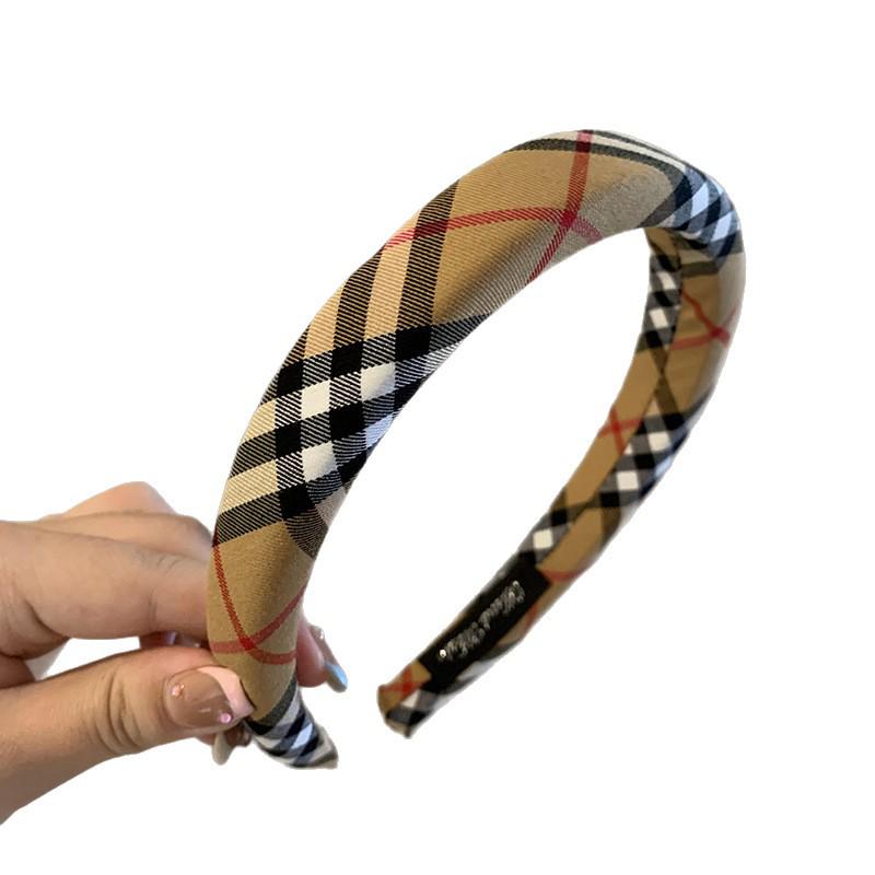 Plaid Wide-Brimmed Headband: Spring/Summer Age-Reducing Hair Accessory for Women