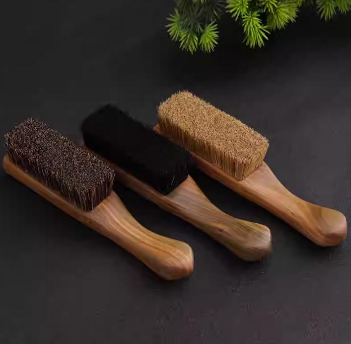 Mini Boar Bristle Brush with Purple Sandalwood and Walnuts
