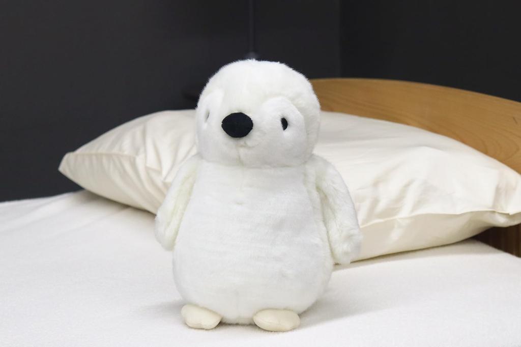 Romance Kosugi Penguin Plush Toy, 22cm Long, White