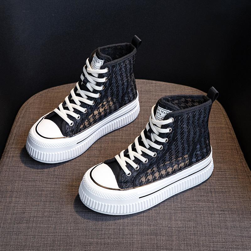 Fashion Breathable mesh shoes with high top and increased height for women lightweight and soft sole 2025 summer new board shoes