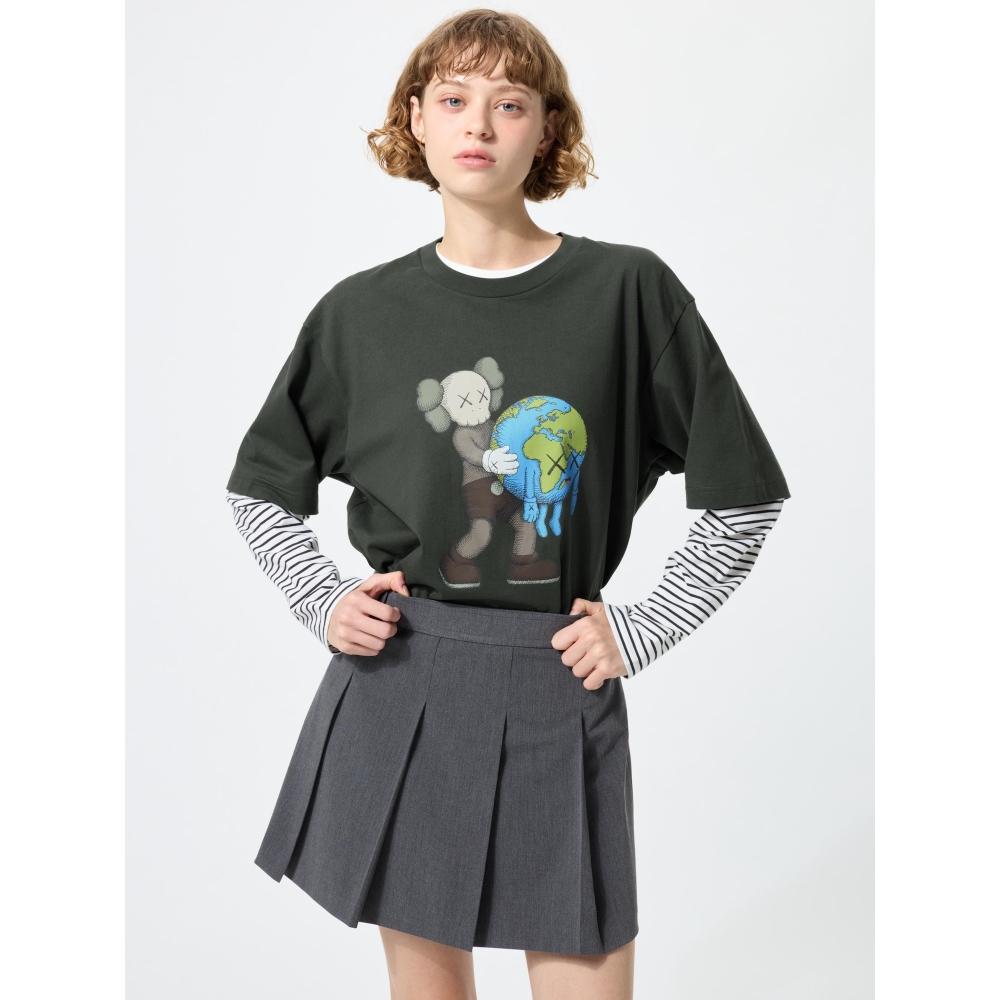 Uniqlo Япония Kaws Вселенная Ut Свободный крой