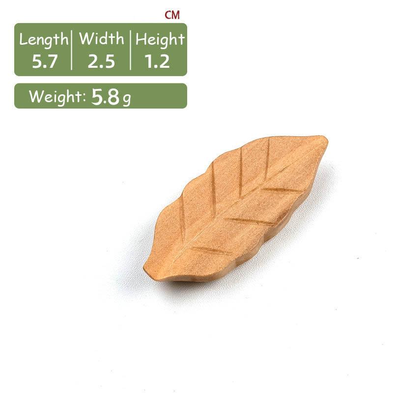 Полка для хранения в отеле. Держатель для палочек для еды. Полка для деревянных палочек для еды. Украшение кухни. Посуда для ресторана.