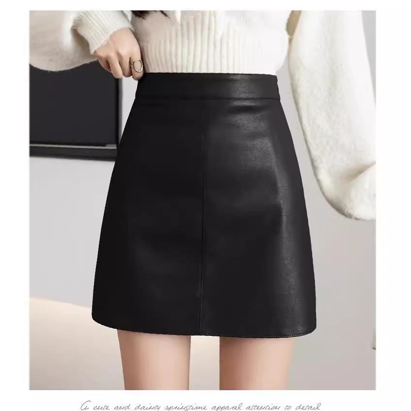 Женская юбка А-силуэта из искусственной кожи с высокой посадкой, коллекция осень/зима 2024 - Приталенный крой, Универсальная короткая юбка