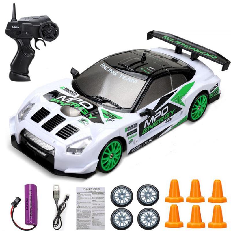 1/24 Высокоскоростной RC Дрифт Автомобиль Машинки Сменная Шина 4WD GTR Соревновательный Гоночный Автомобиль Модель Автомобиль на Пульте Управления Игрушка для Мальчика Подарок