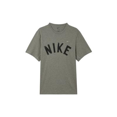 Swoosh Dri-Fit Влагоотводящая Быстросохнущая Универсальная Футболка с принтом букв с коротким рукавом Мужские топы Темно-грязно-серый FV9771053