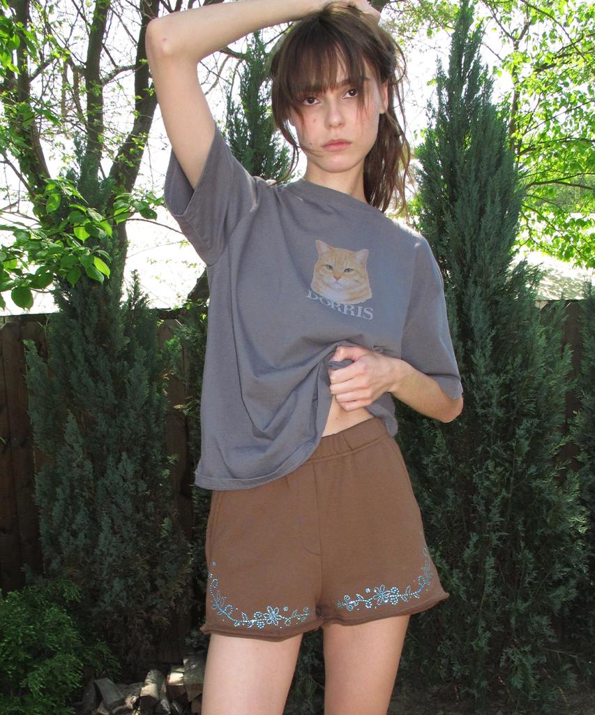CENTAUR.KR Flower Needlework Hotfix Shorts_Brown