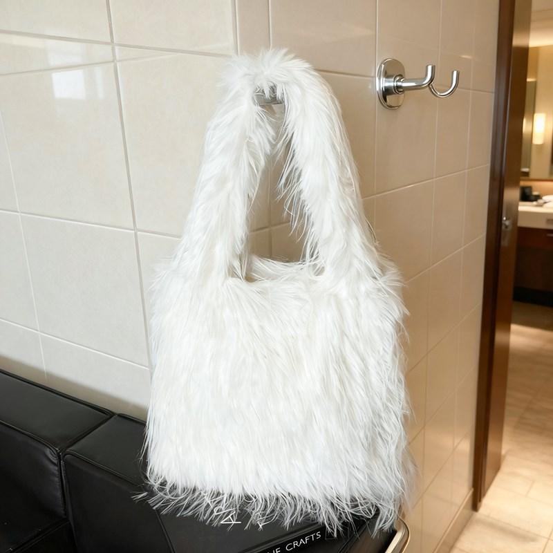 2025 Осень/Зима Новая Шерстяная Женская Сумка Большая Вместимость Сумка-Тоут Модная и Простая Сумка на Одно Плечо Под Мышку Ручная Плюшевая Сумка