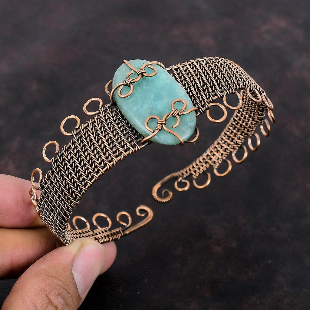 Браслет-манжета из меди с амазонитом Ювелирные изделия из медной проволоки Регулируемый браслет-манжета Изысканный браслет из драгоценных камней Браслет из проволочной обмотки Ювелирные изделия ручной работы