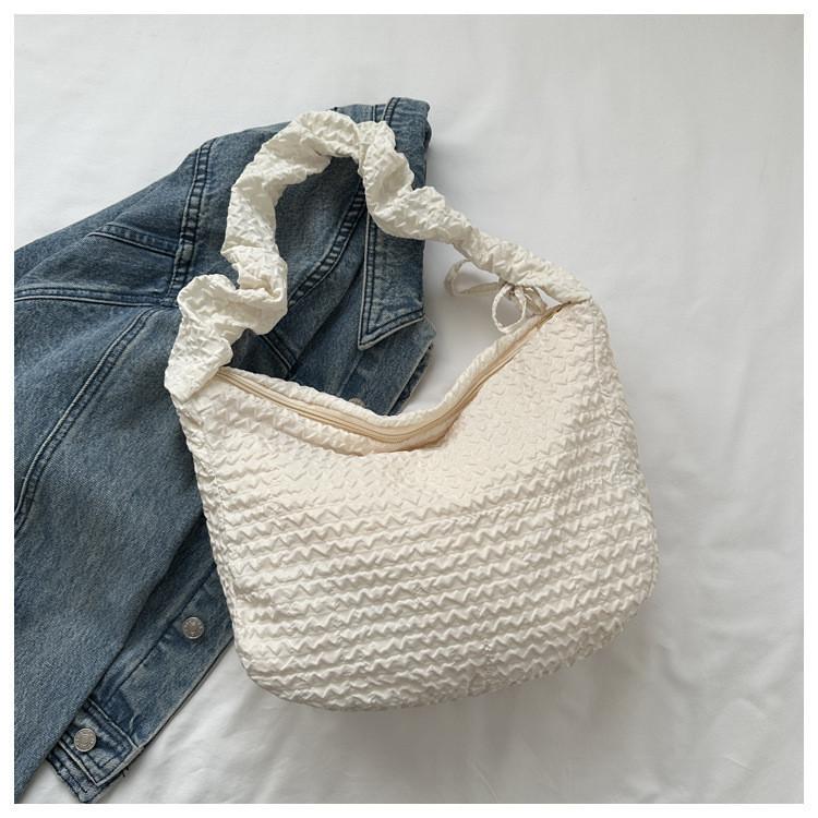 Stylish Cloud Puff Floral Tote Bag For Girls Street Fashion Canvas Shoulder Bag 2023