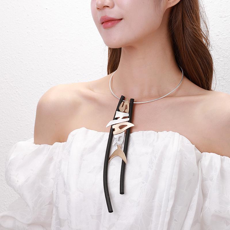 Модные ожерелья для женщин. Ювелирные изделия