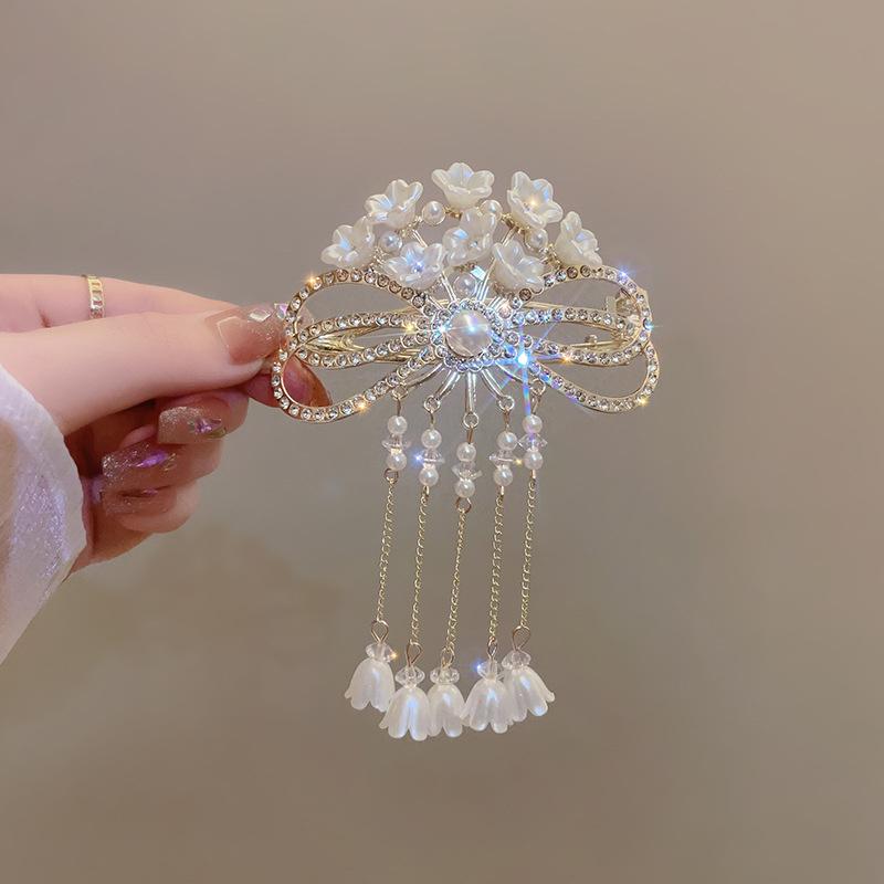 Vintage Ladies Butterfly Chain Tassel Hair Clips Korean Twist Clip Crab Women Hair Accessories Headwear